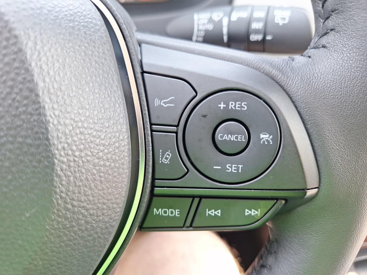 2025 Toyota RAV4 Hybrid Limited Hurst TX