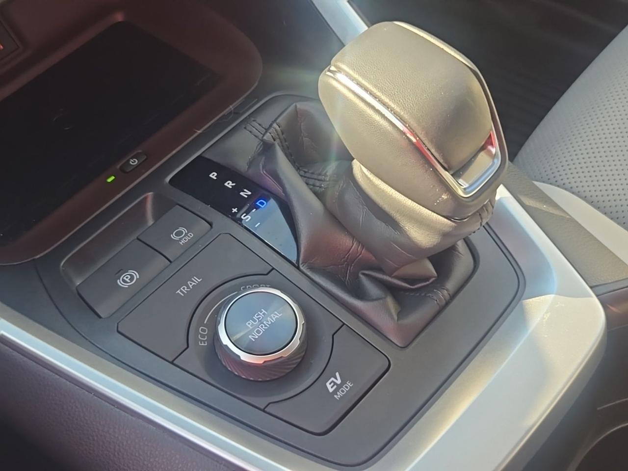 2025 Toyota RAV4 Hybrid Limited Fredericksburg VA