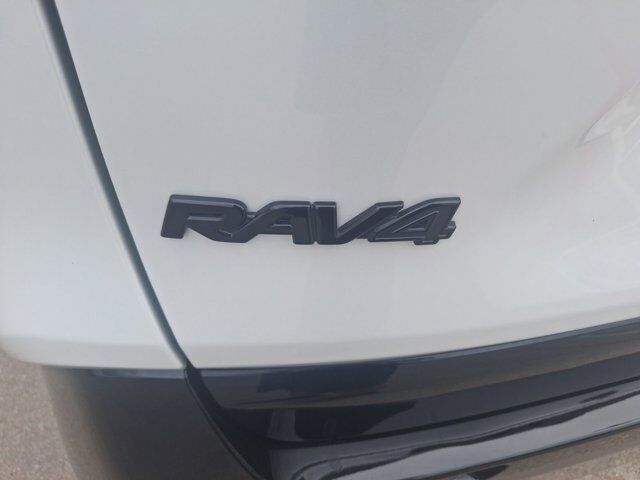 2025 Toyota RAV4 Hybrid SE Hurst TX