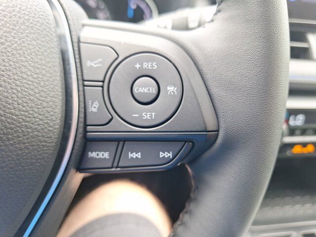 2025 Toyota RAV4 Hybrid SE Hurst TX