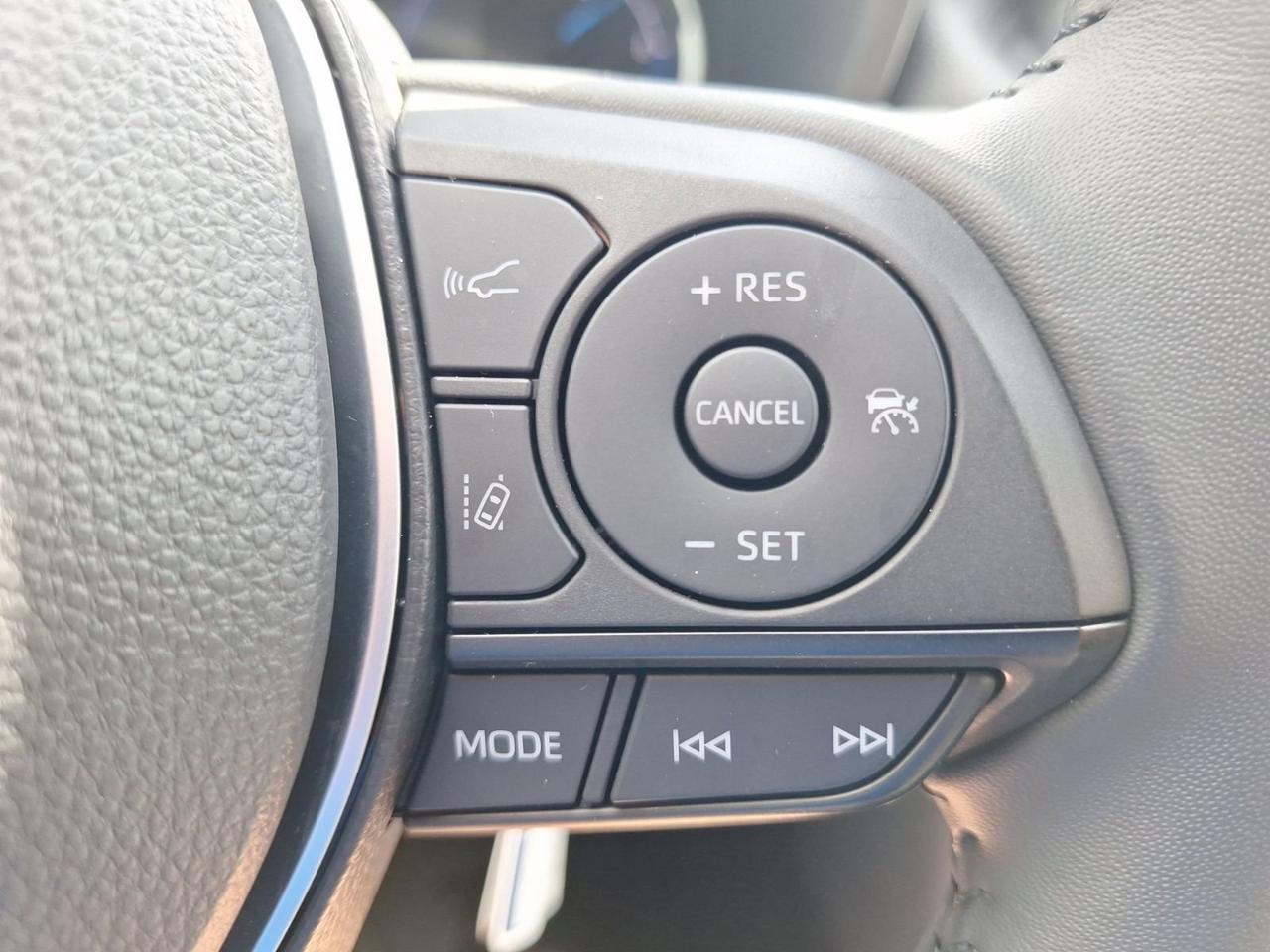 2025 Toyota RAV4 Hybrid SE Hurst TX