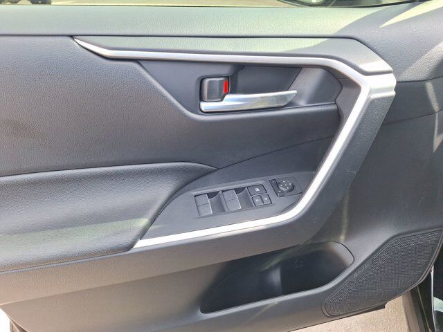 2025 Toyota RAV4 Hybrid SE Hurst TX