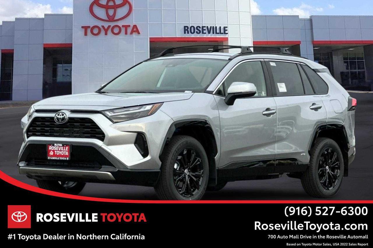 2025 Toyota RAV4 Hybrid SE