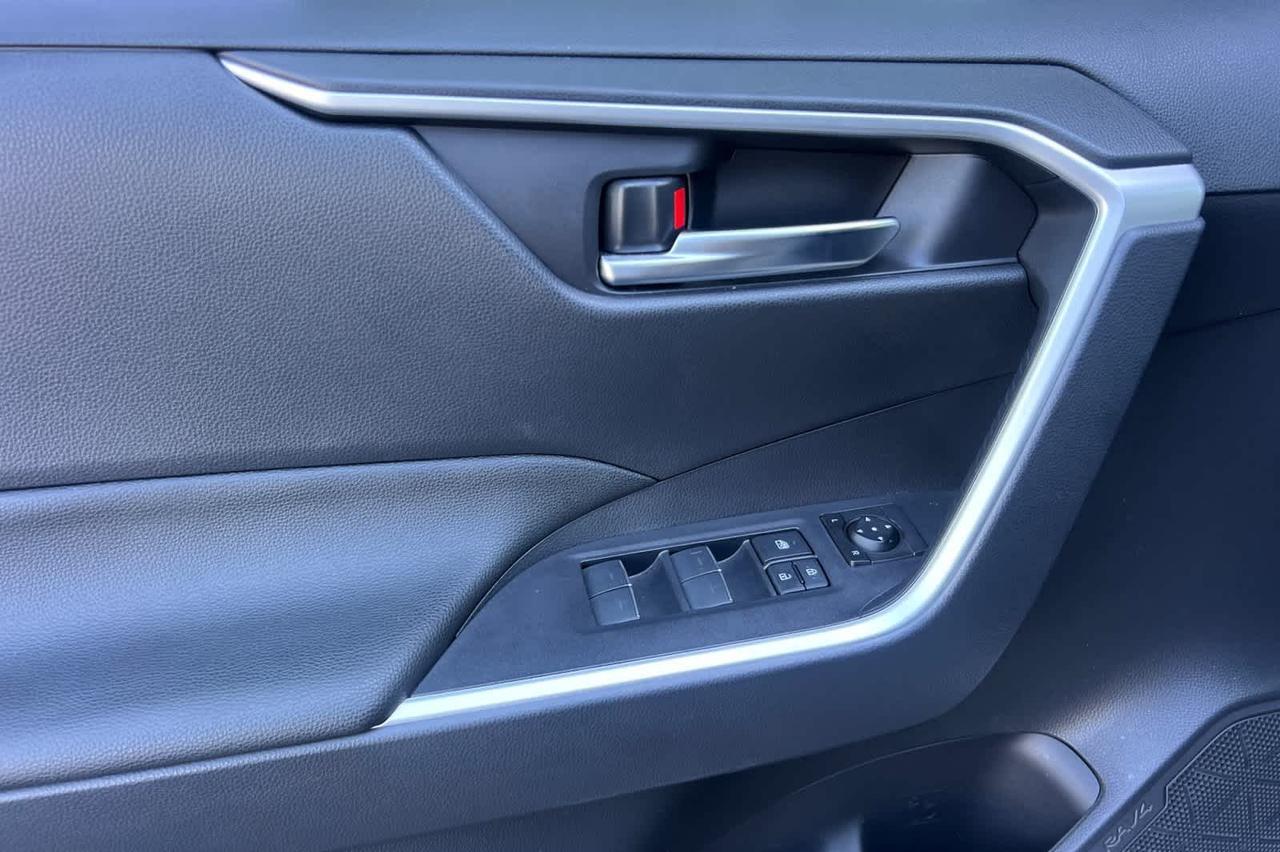 2025 Toyota RAV4 Hybrid SE Roseville CA