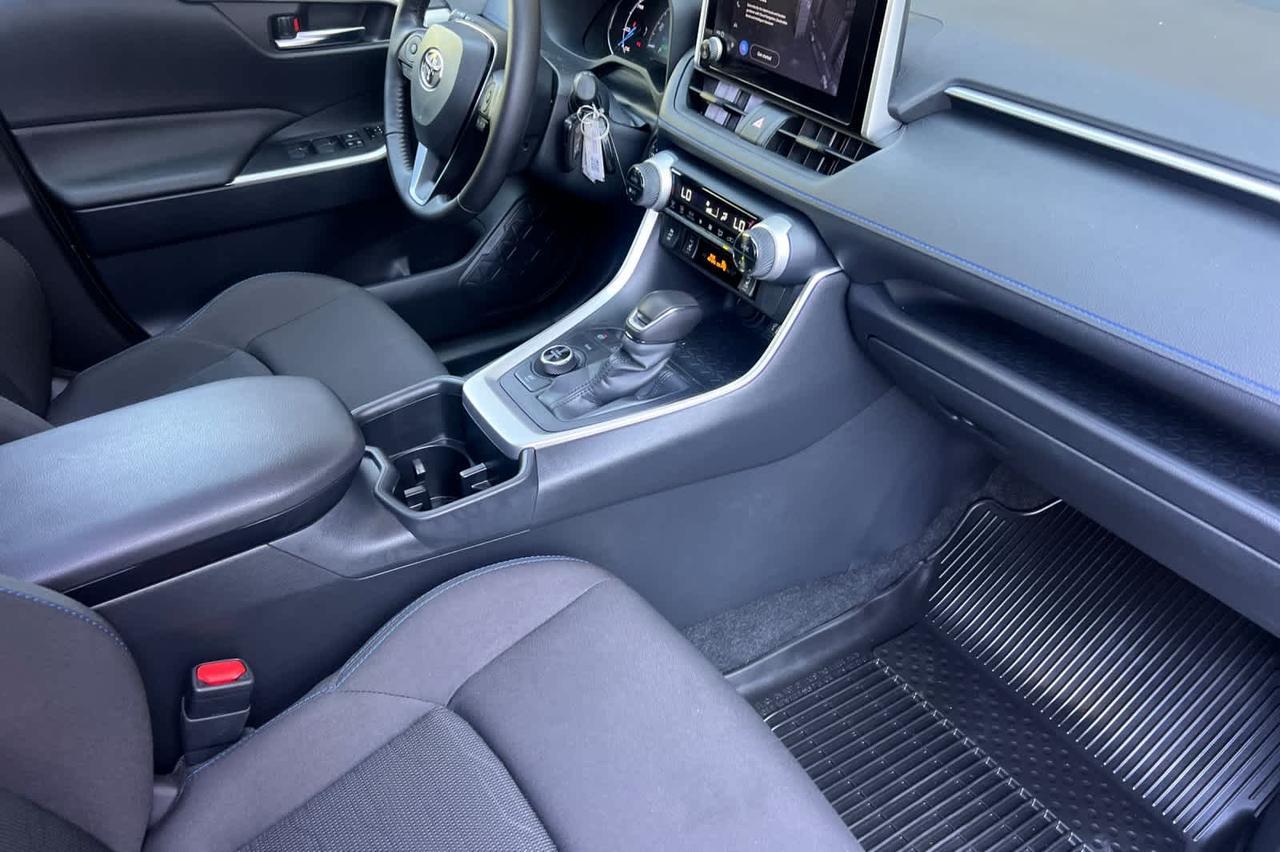 2025 Toyota RAV4 Hybrid SE Roseville CA