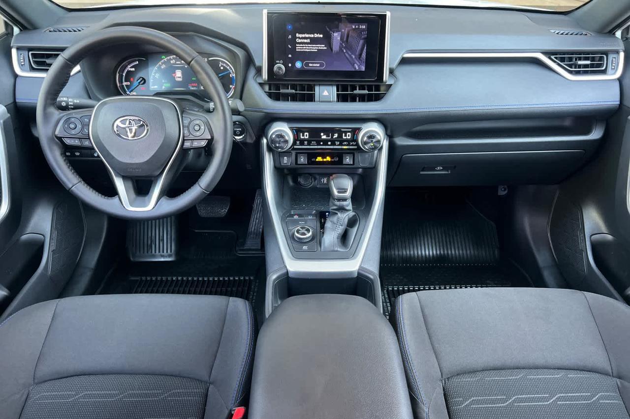 2025 Toyota RAV4 Hybrid SE