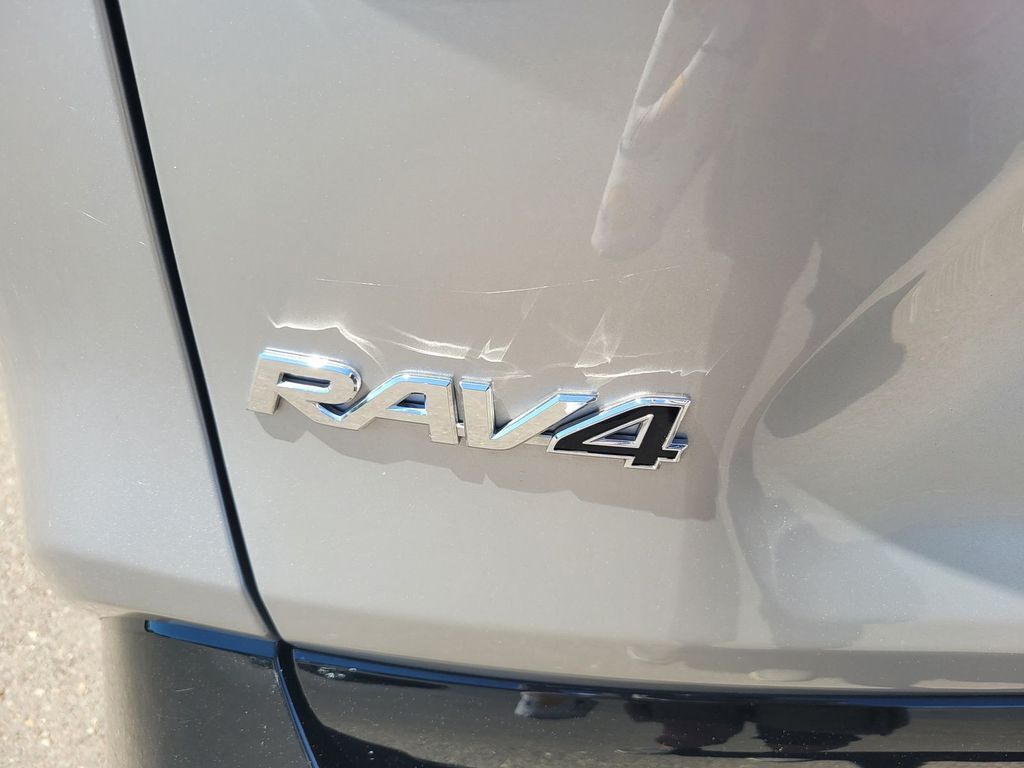 2025 Toyota RAV4 Hybrid SE Roseville CA