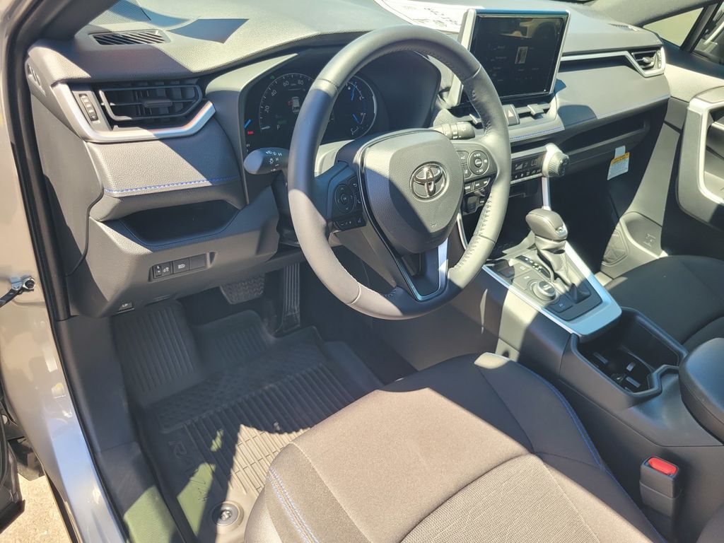 2025 Toyota RAV4 Hybrid SE Roseville CA