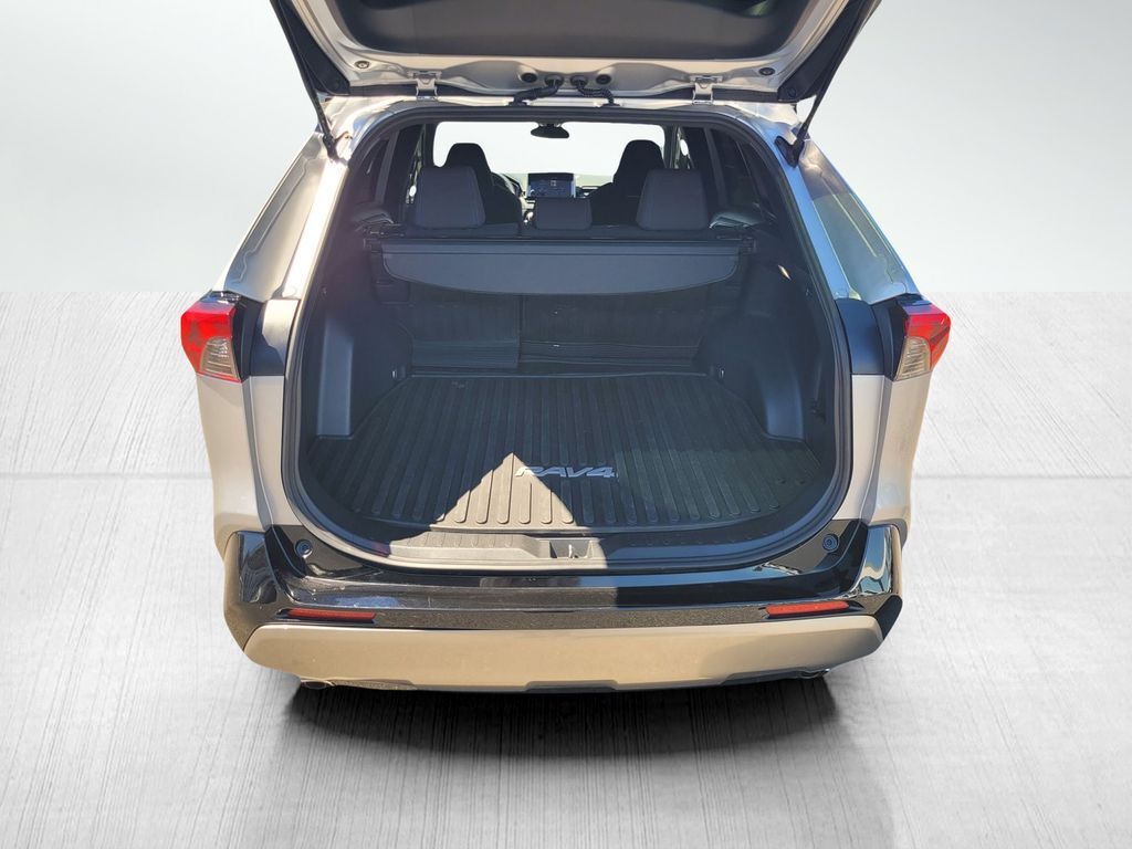 2025 Toyota RAV4 Hybrid SE Roseville CA