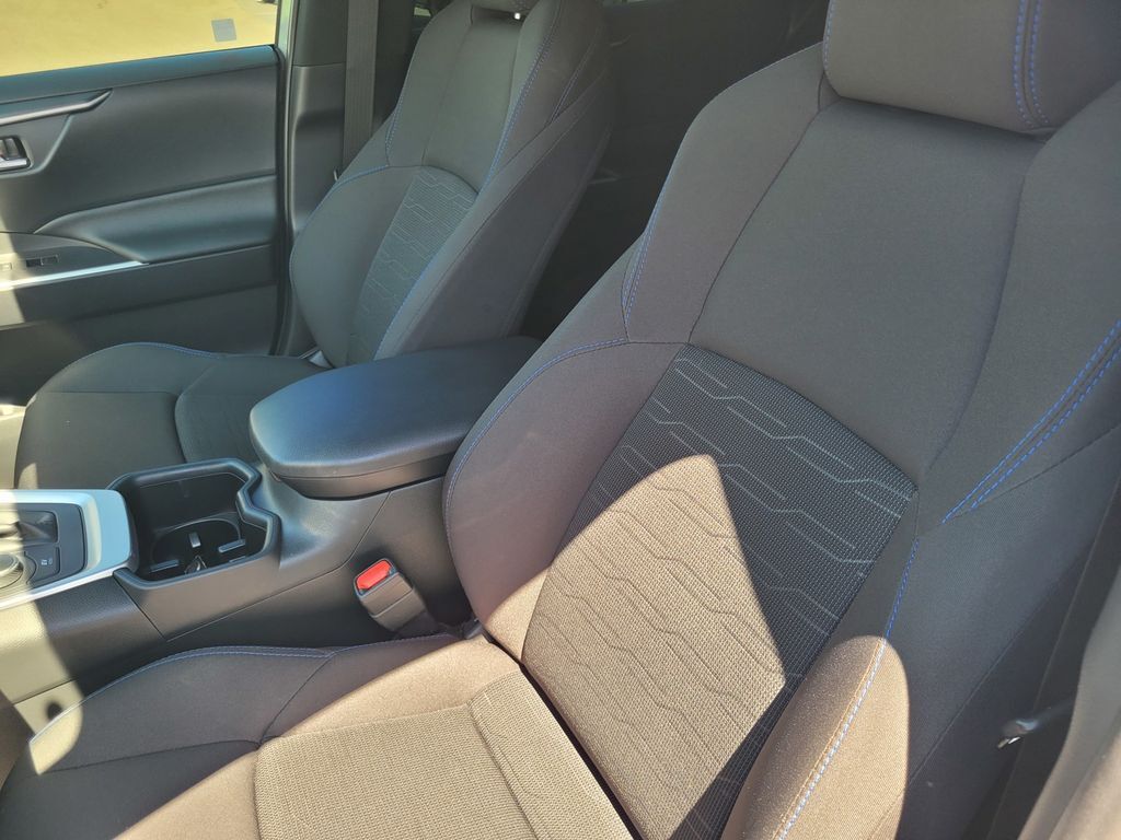 2025 Toyota RAV4 Hybrid SE Roseville CA