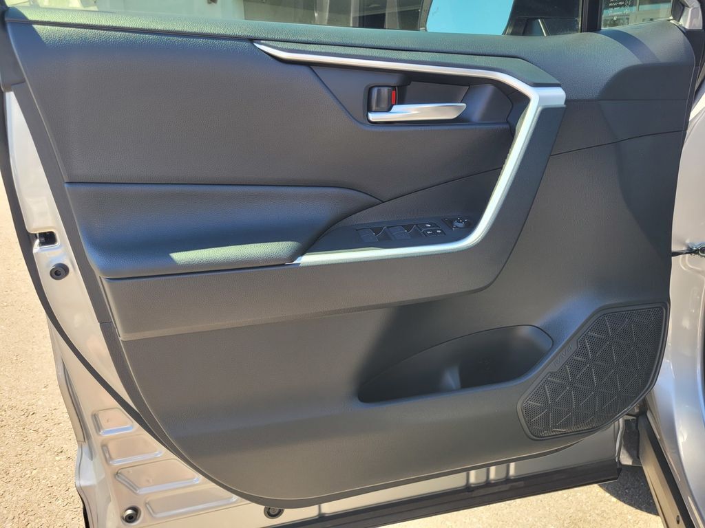 2025 Toyota RAV4 Hybrid SE Roseville CA