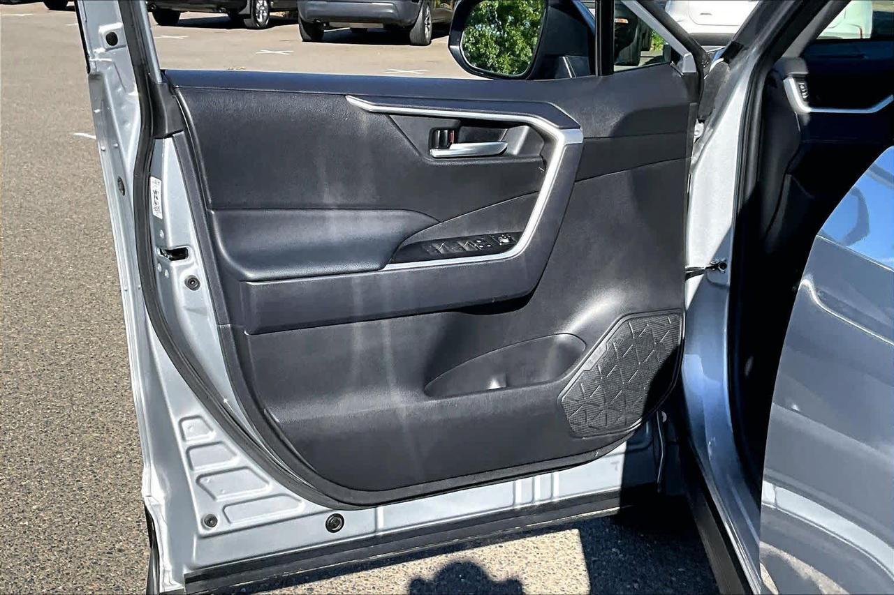 2025 Toyota RAV4 Hybrid XLE Folsom CA