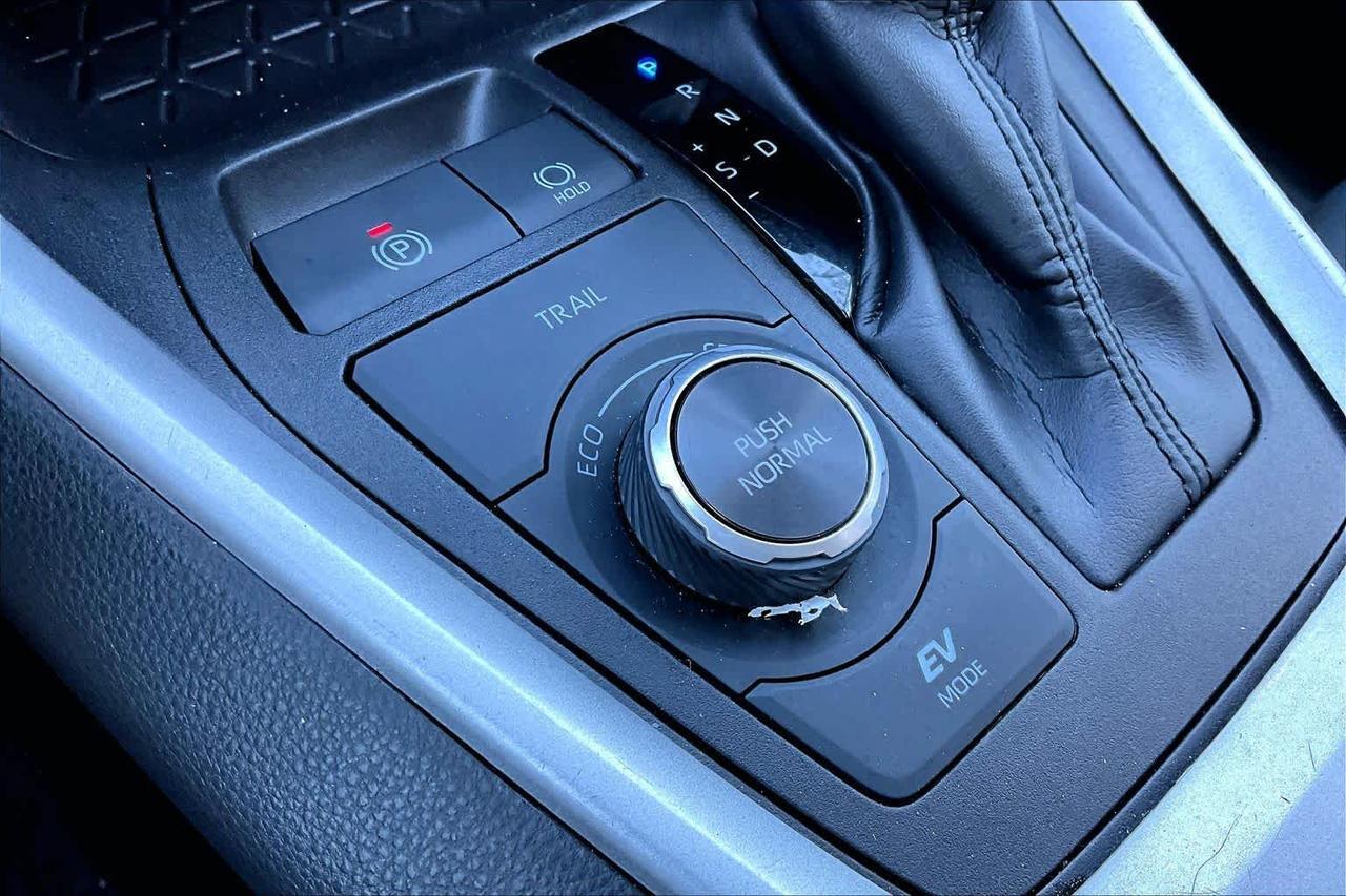 2025 Toyota RAV4 Hybrid XLE Folsom CA
