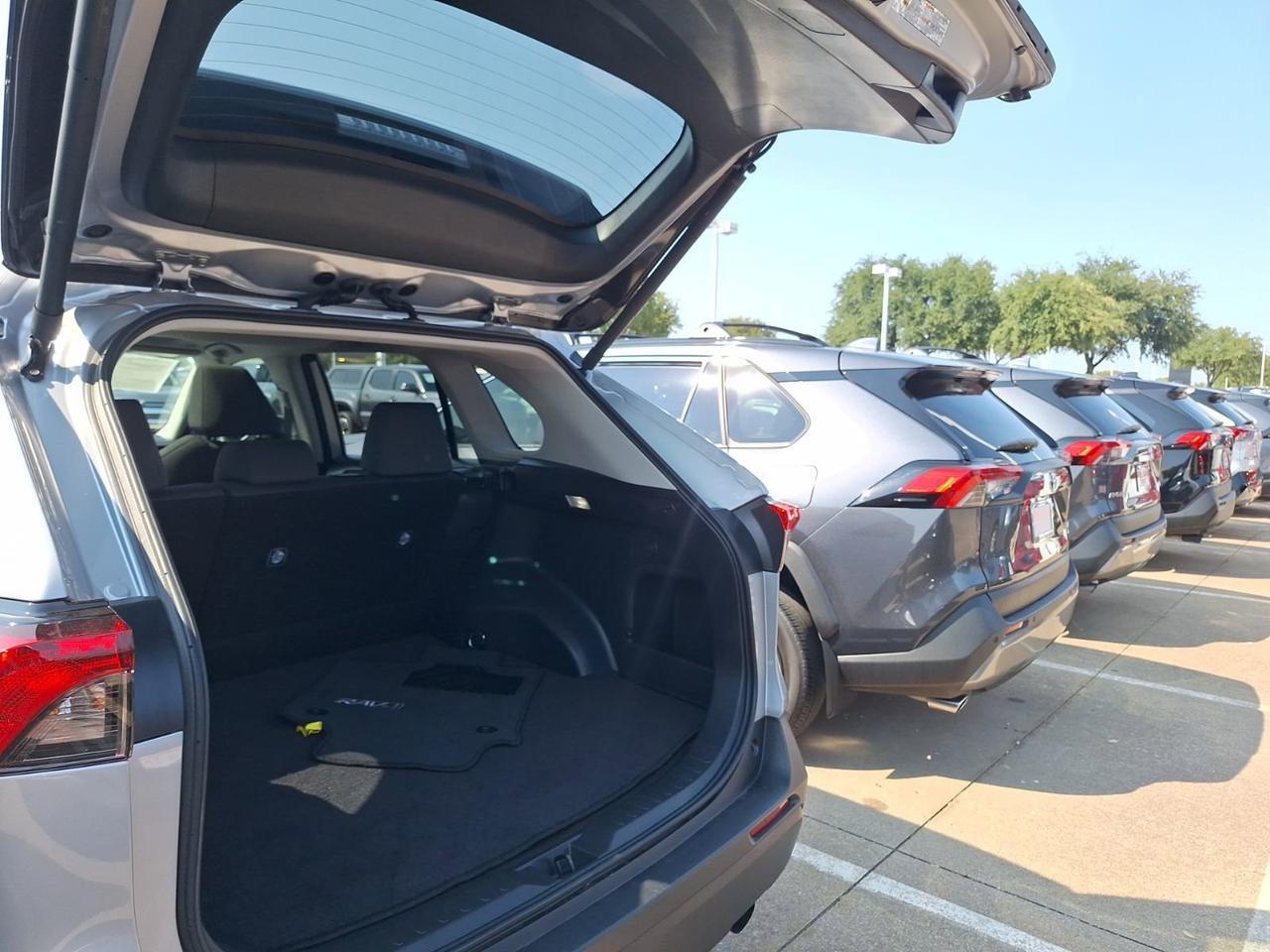 2025 Toyota RAV4 Hybrid XLE Hurst TX