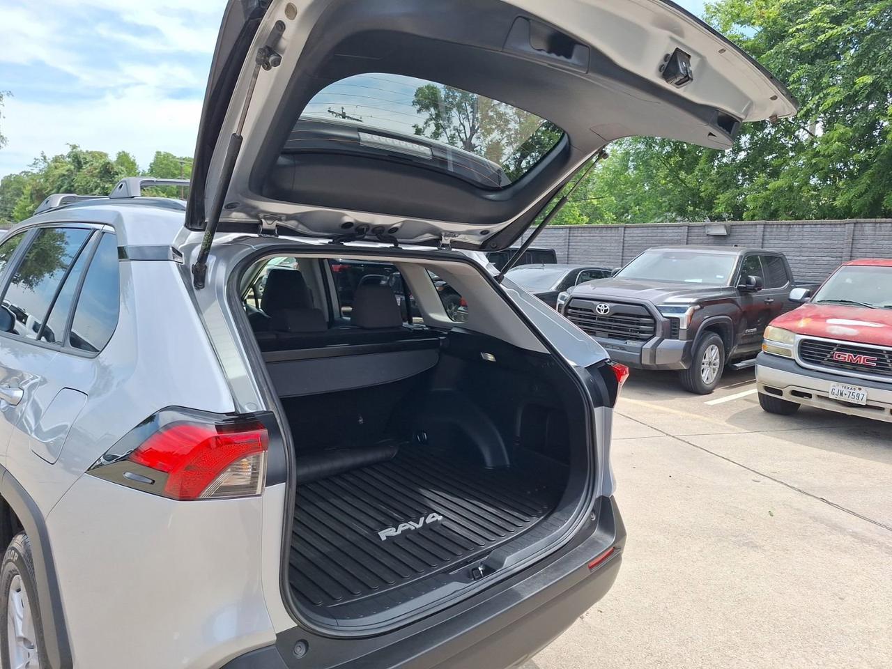 2025 Toyota RAV4 Hybrid XLE Hurst TX