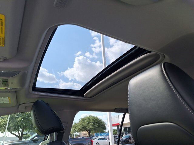 2025 Toyota RAV4 Hybrid XLE Premium Hurst TX
