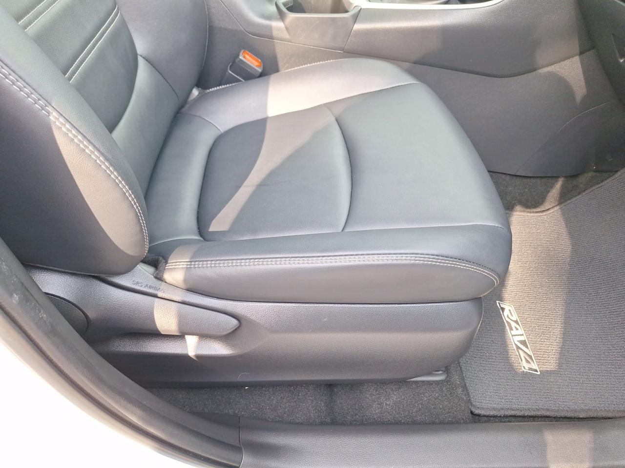 2025 Toyota RAV4 Hybrid XLE Premium Hurst TX