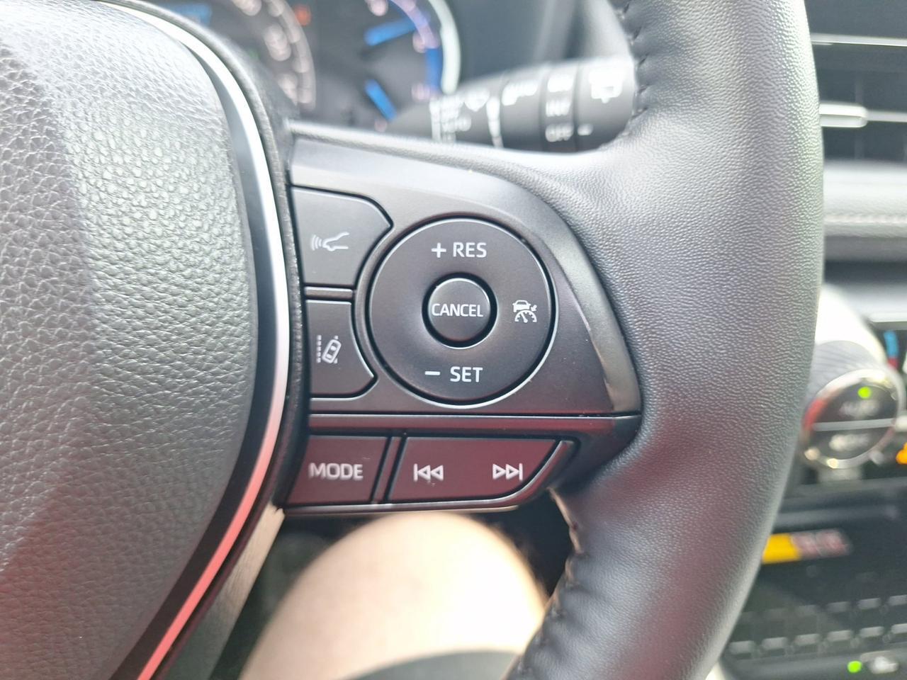 2025 Toyota RAV4 Hybrid XLE Premium Hurst TX