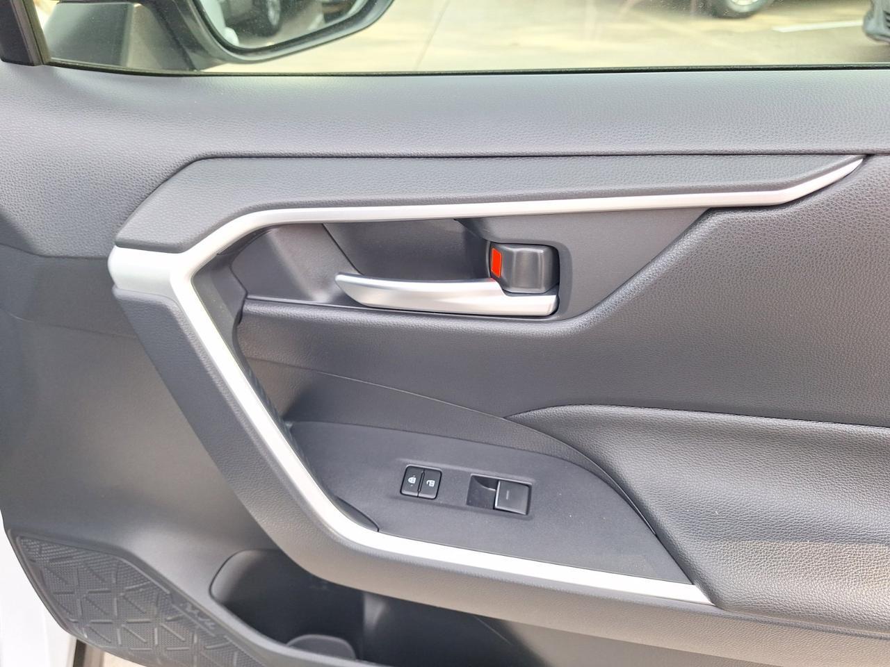 2025 Toyota RAV4 Hybrid XLE Premium Hurst TX