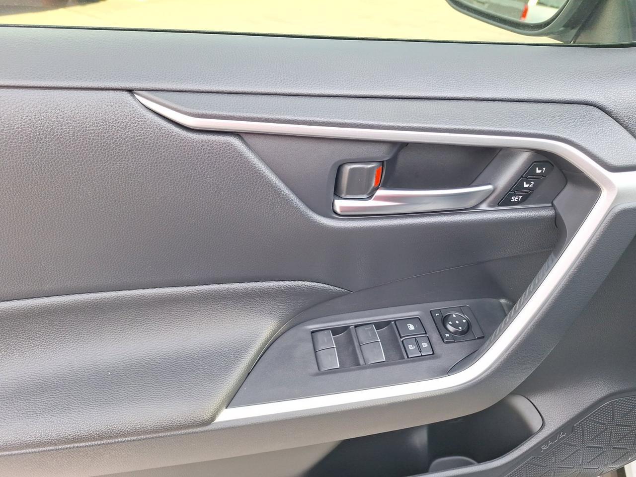 2025 Toyota RAV4 Hybrid XLE Premium Hurst TX