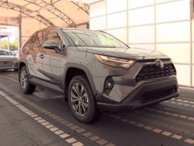 2025 Toyota RAV4 Hybrid XLE Premium