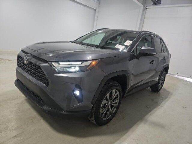 2025 Toyota RAV4 Hybrid XLE Premium