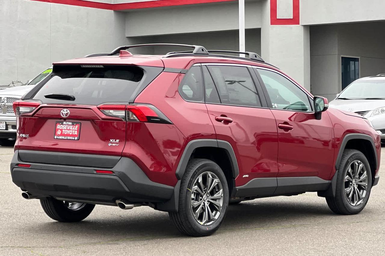 2025 Toyota RAV4 Hybrid XLE Premium