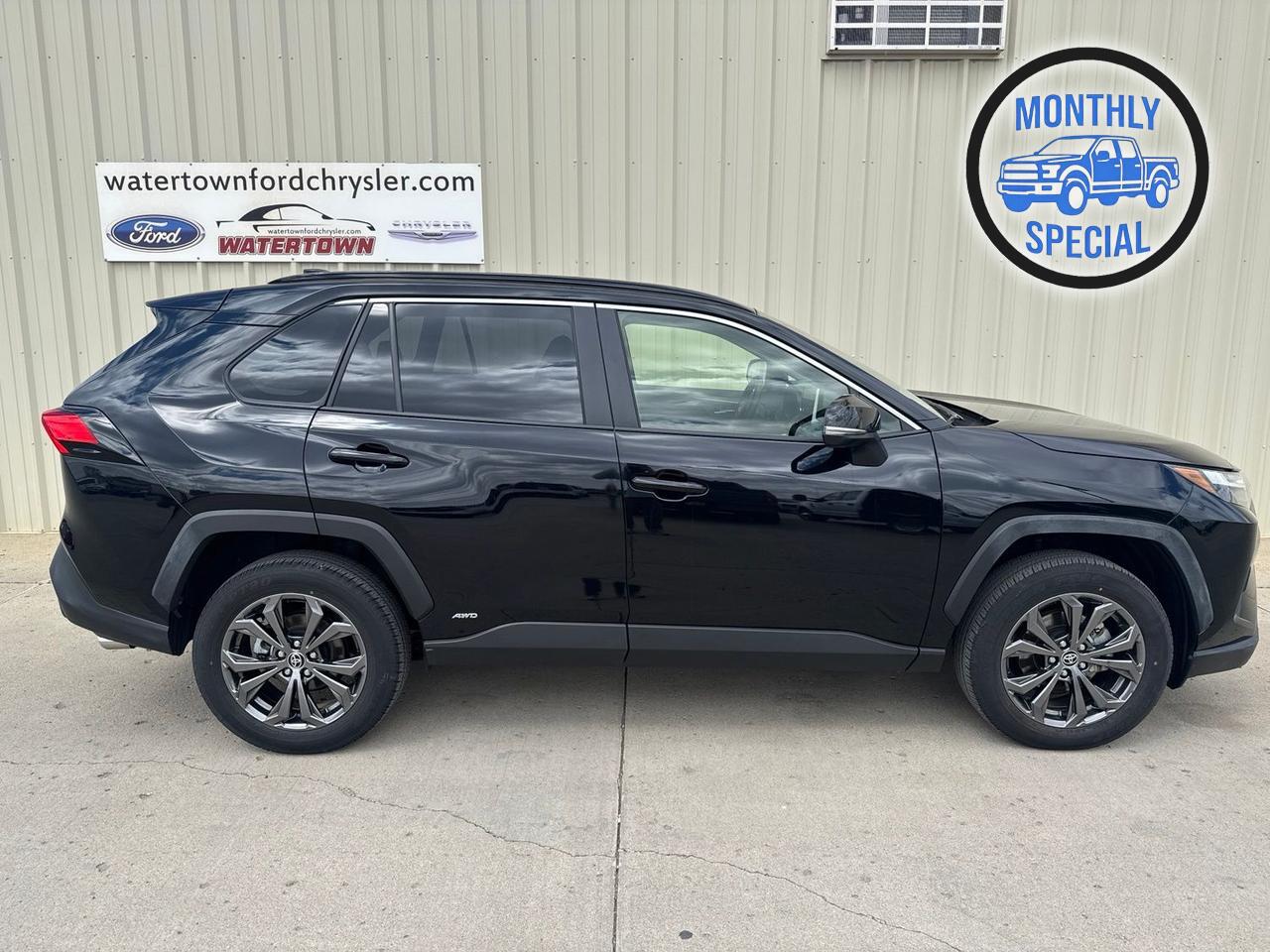 2025 Toyota RAV4 Hybrid XLE Premium