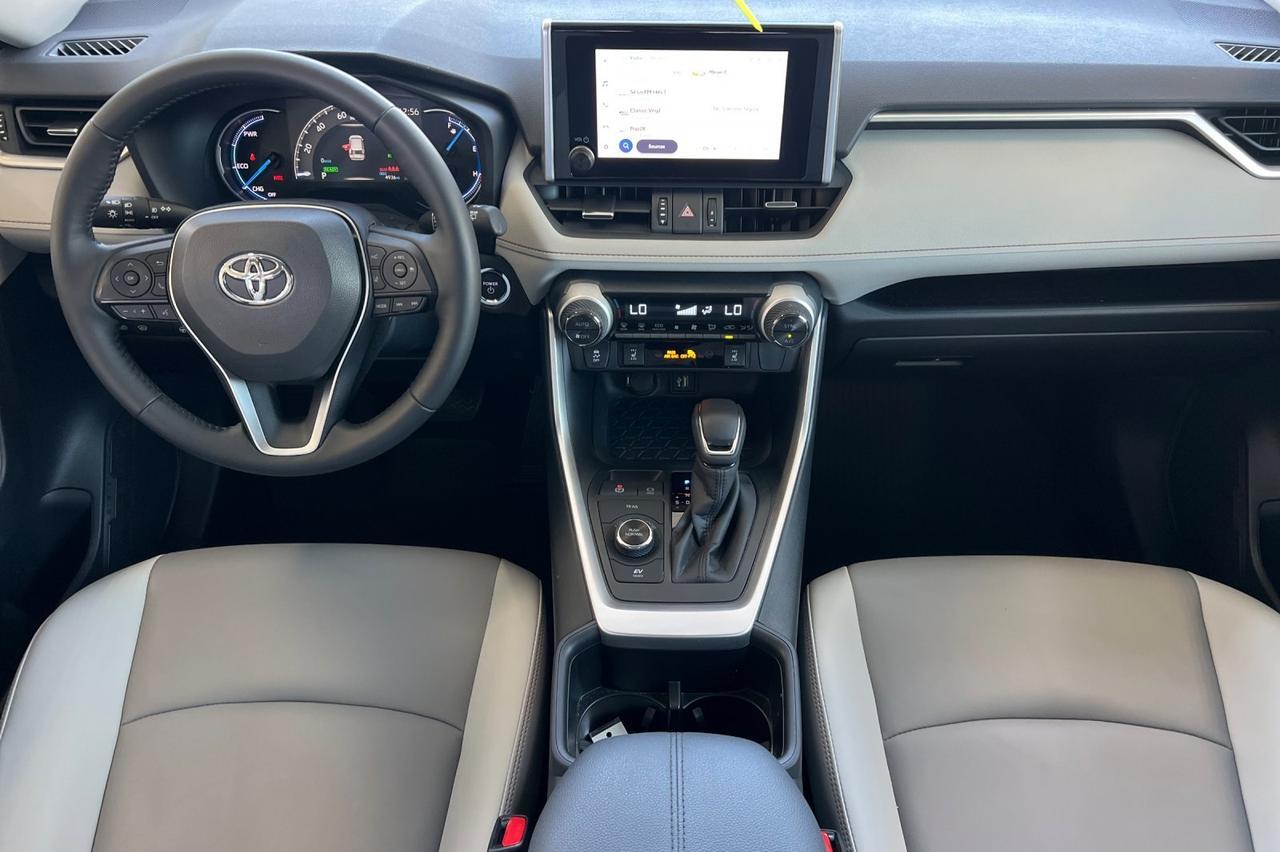 2025 Toyota RAV4 Hybrid XLE Premium Ontario OR