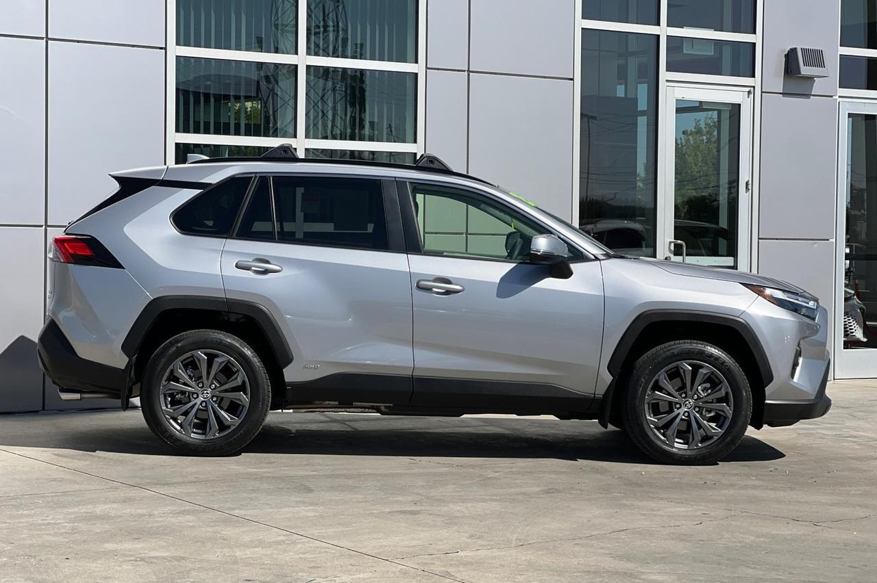 2025 Toyota RAV4 Hybrid XLE Premium Ontario OR