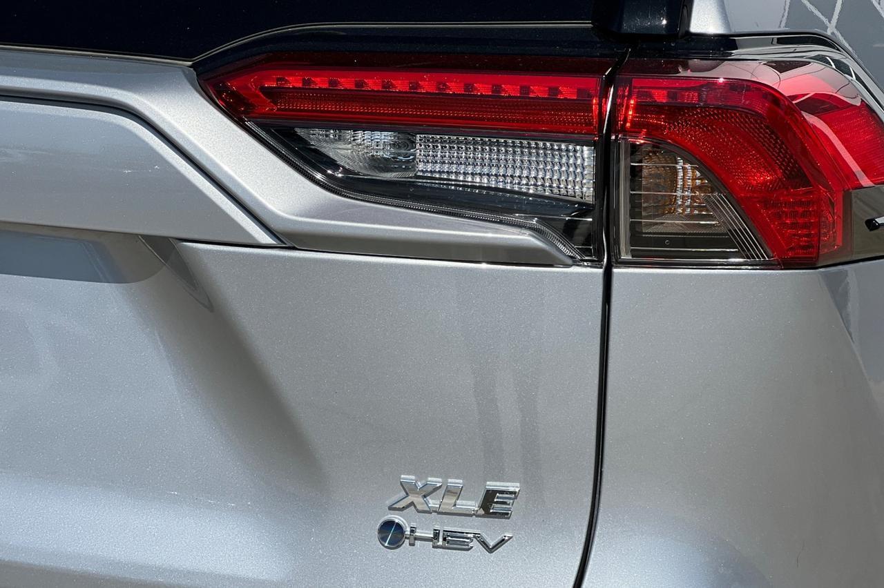 2025 Toyota RAV4 Hybrid XLE Premium Ontario OR