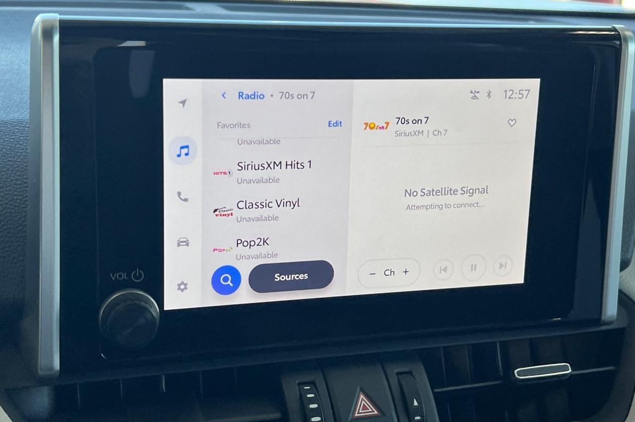 2025 Toyota RAV4 Hybrid XLE Premium Ontario OR