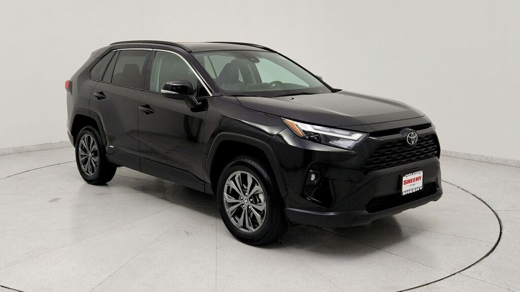 2025 Toyota RAV4 Hybrid XLE Premium