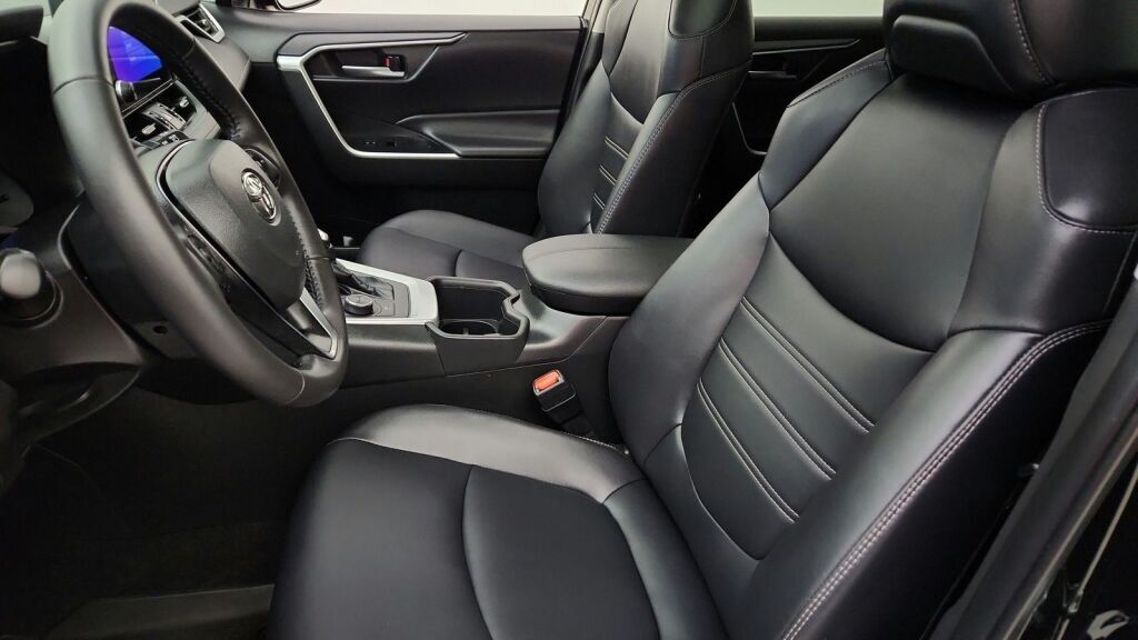 2025 Toyota RAV4 Hybrid XLE Premium Laurel MD