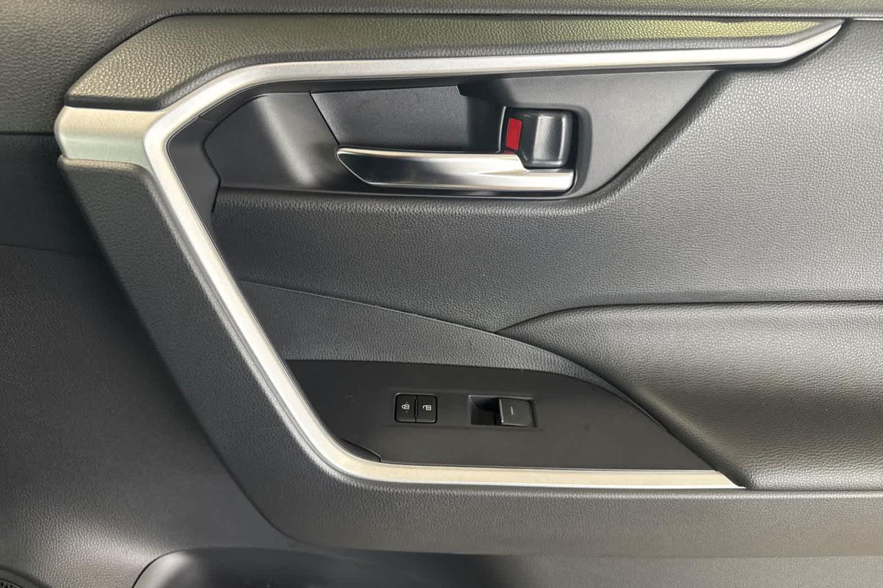 2025 Toyota RAV4 Hybrid XLE Roseville CA