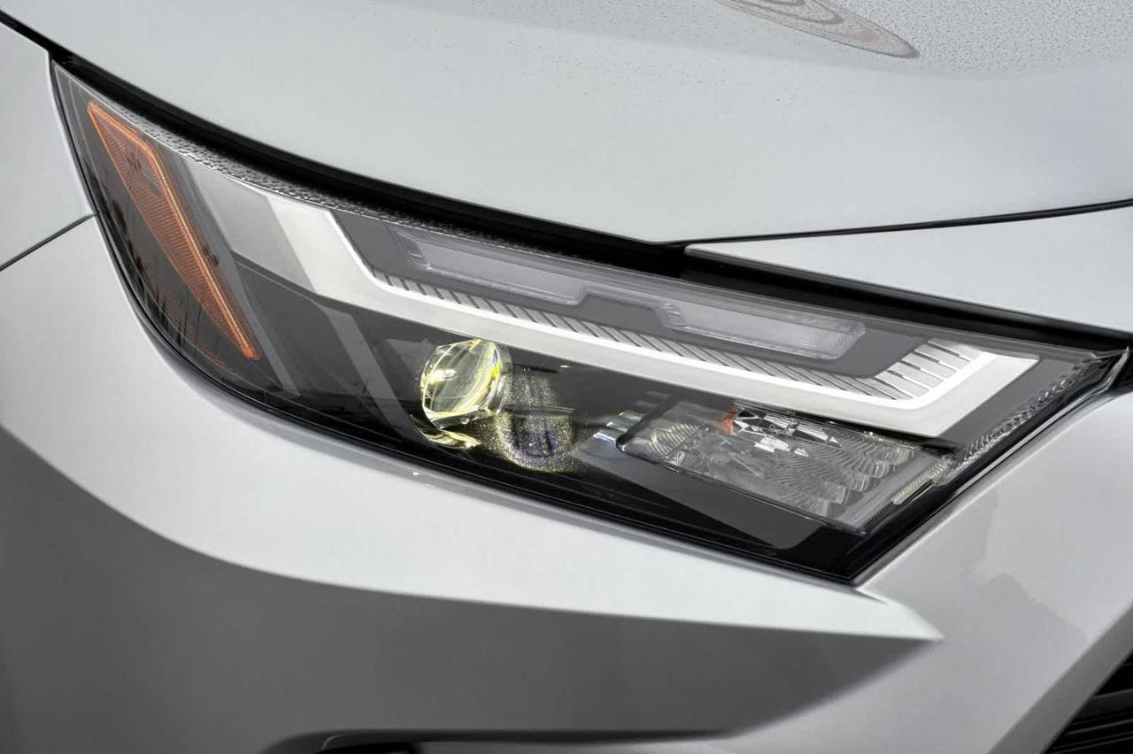 2025 Toyota RAV4 Hybrid XLE Roseville CA