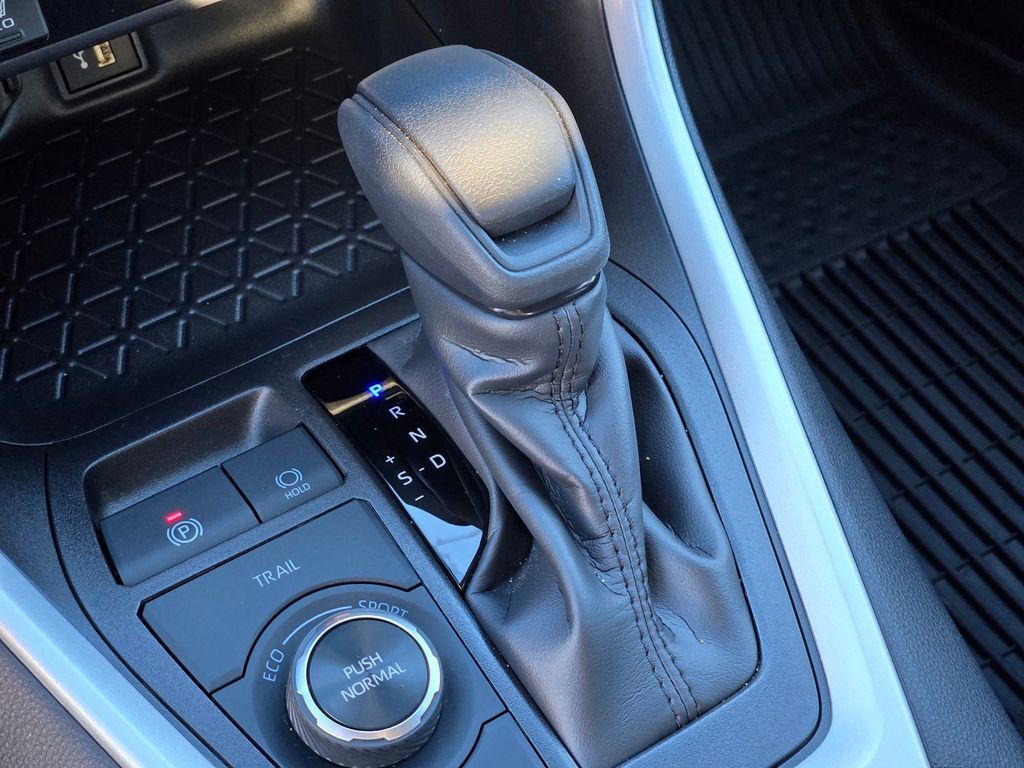 2025 Toyota RAV4 Hybrid XLE Roseville CA