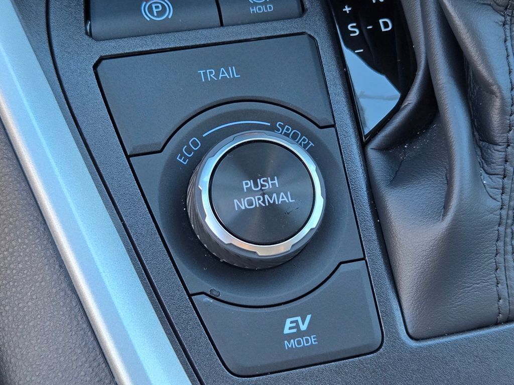 2025 Toyota RAV4 Hybrid XLE Roseville CA