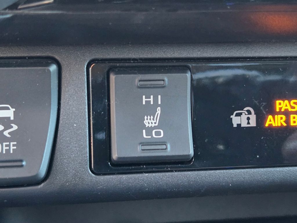 2025 Toyota RAV4 Hybrid XLE Roseville CA