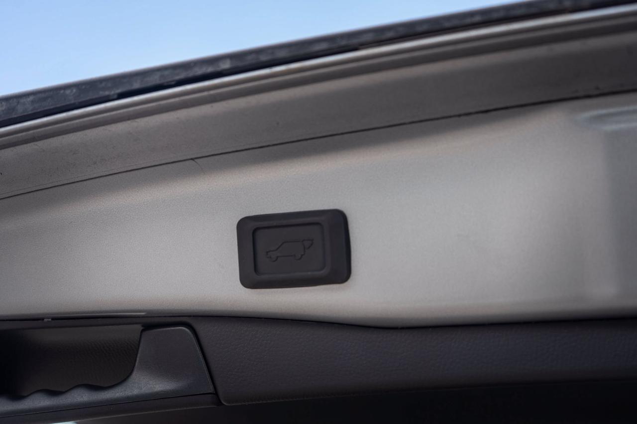 2025 Toyota RAV4 Hybrid XLE San Antonio TX