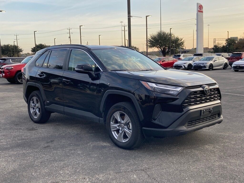 2025 Toyota RAV4 Hybrid XLE San Antonio TX