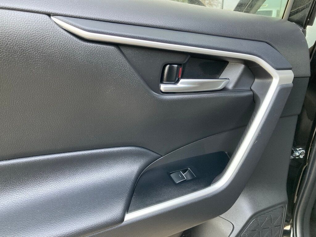 2025 Toyota RAV4 Hybrid XLE San Antonio TX