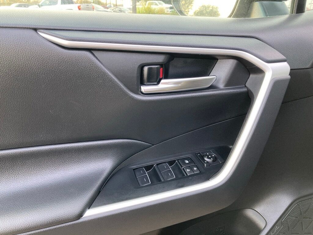 2025 Toyota RAV4 Hybrid XLE San Antonio TX