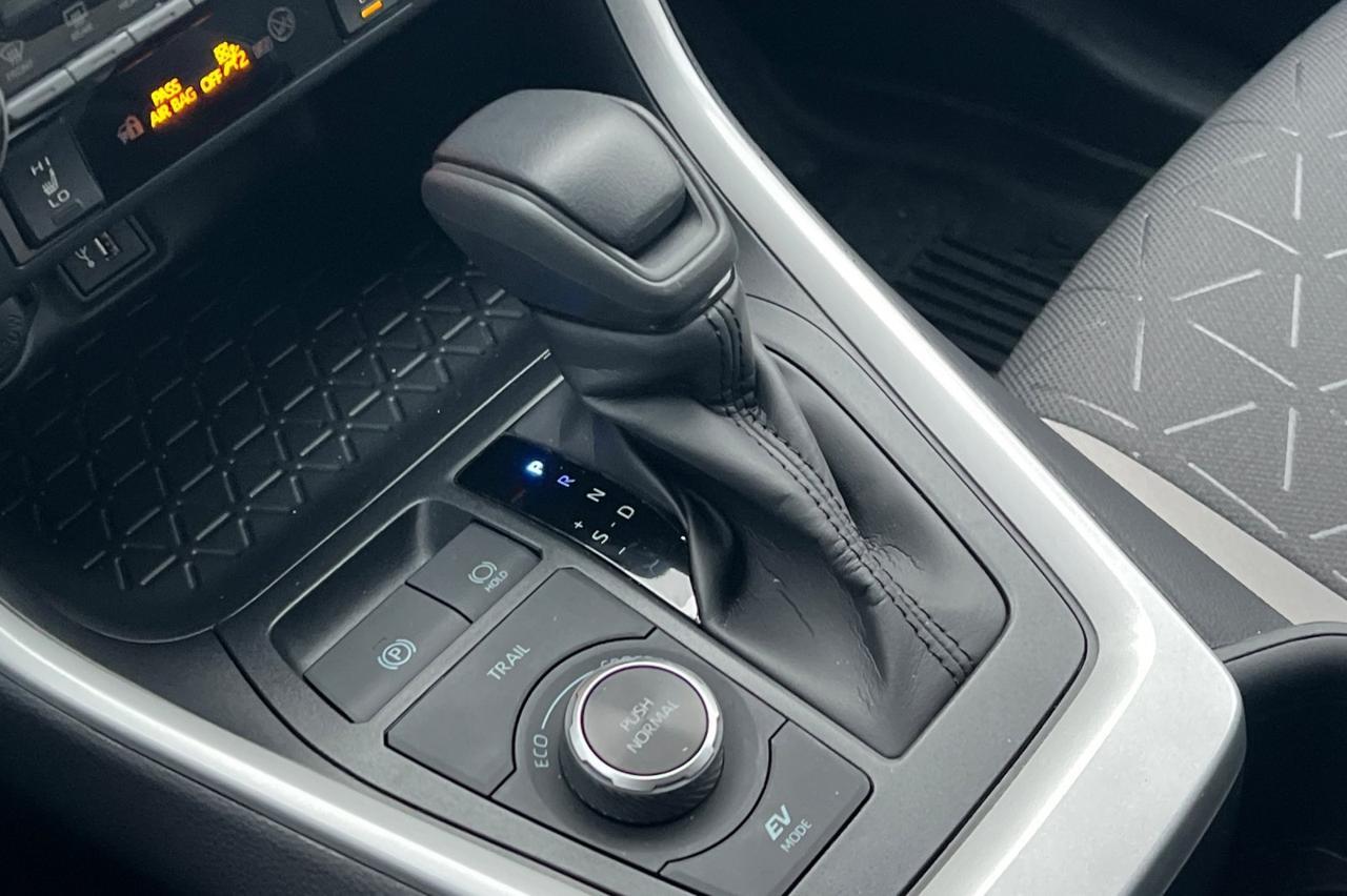 2025 Toyota RAV4 Hybrid XLE Ontario OR