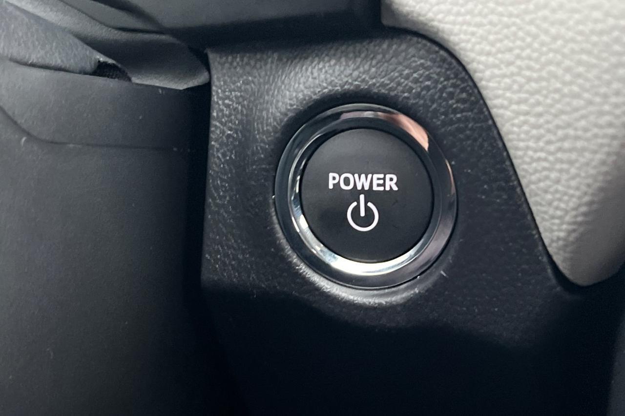 2025 Toyota RAV4 Hybrid XLE Ontario OR