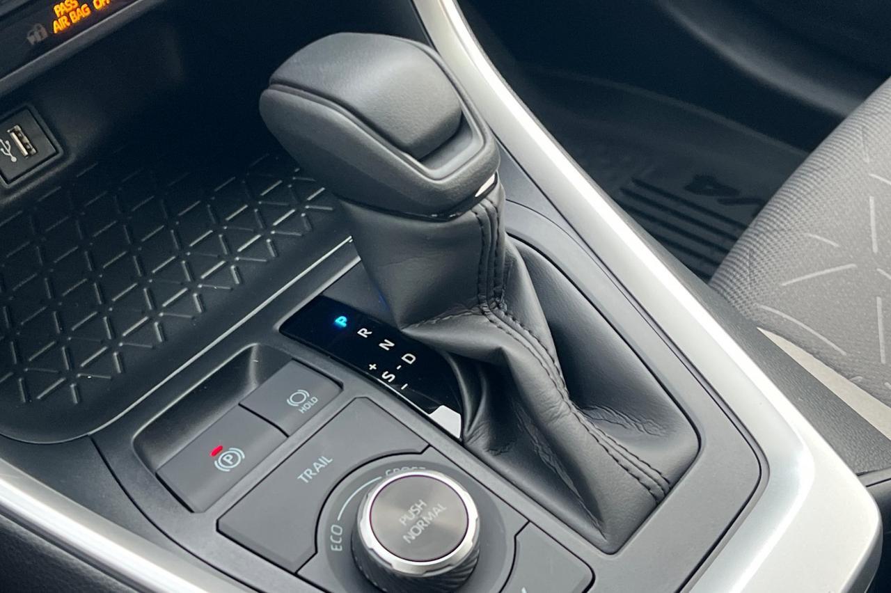 2025 Toyota RAV4 Hybrid XLE Ontario OR