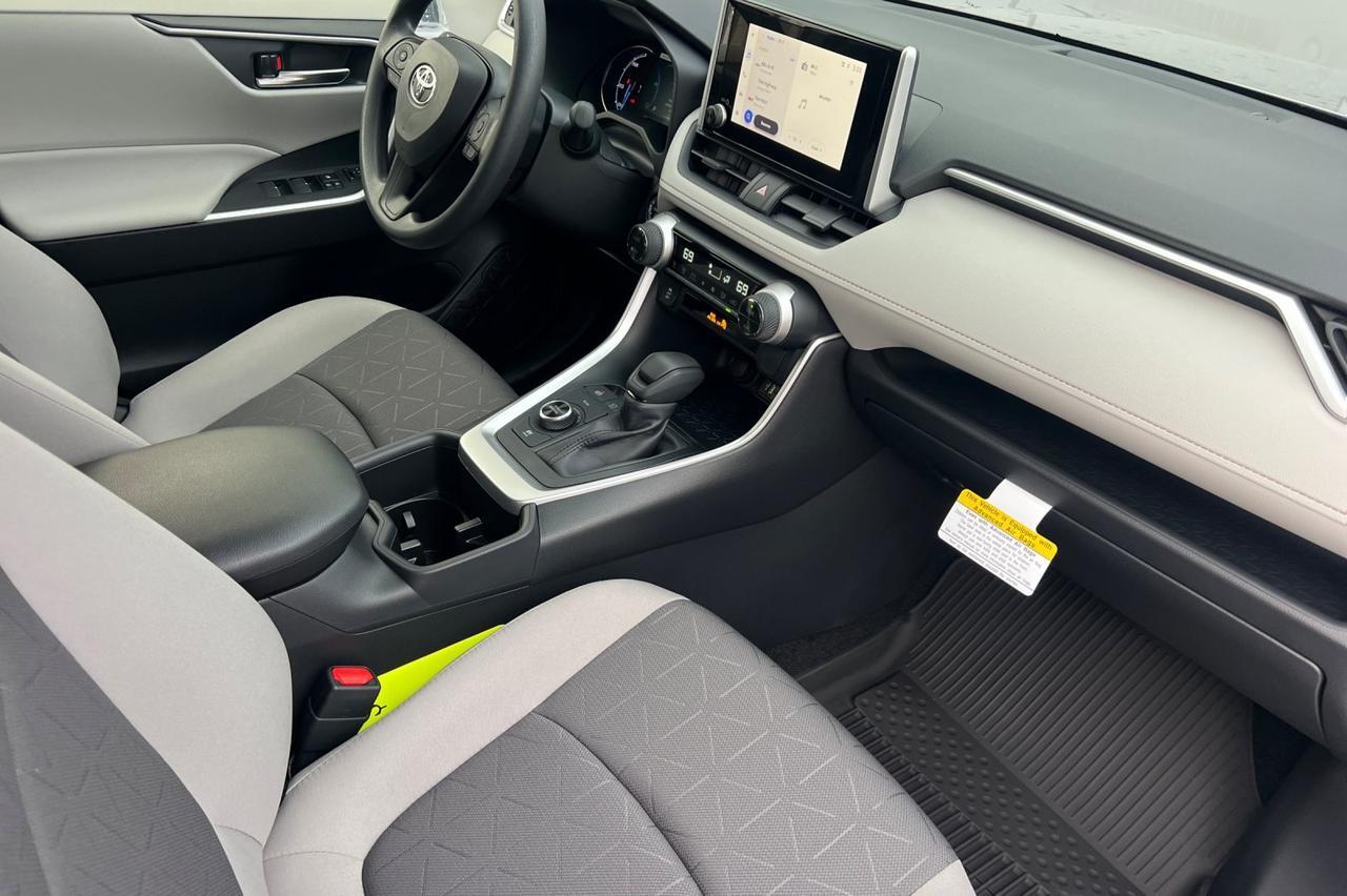2025 Toyota RAV4 Hybrid XLE Ontario OR