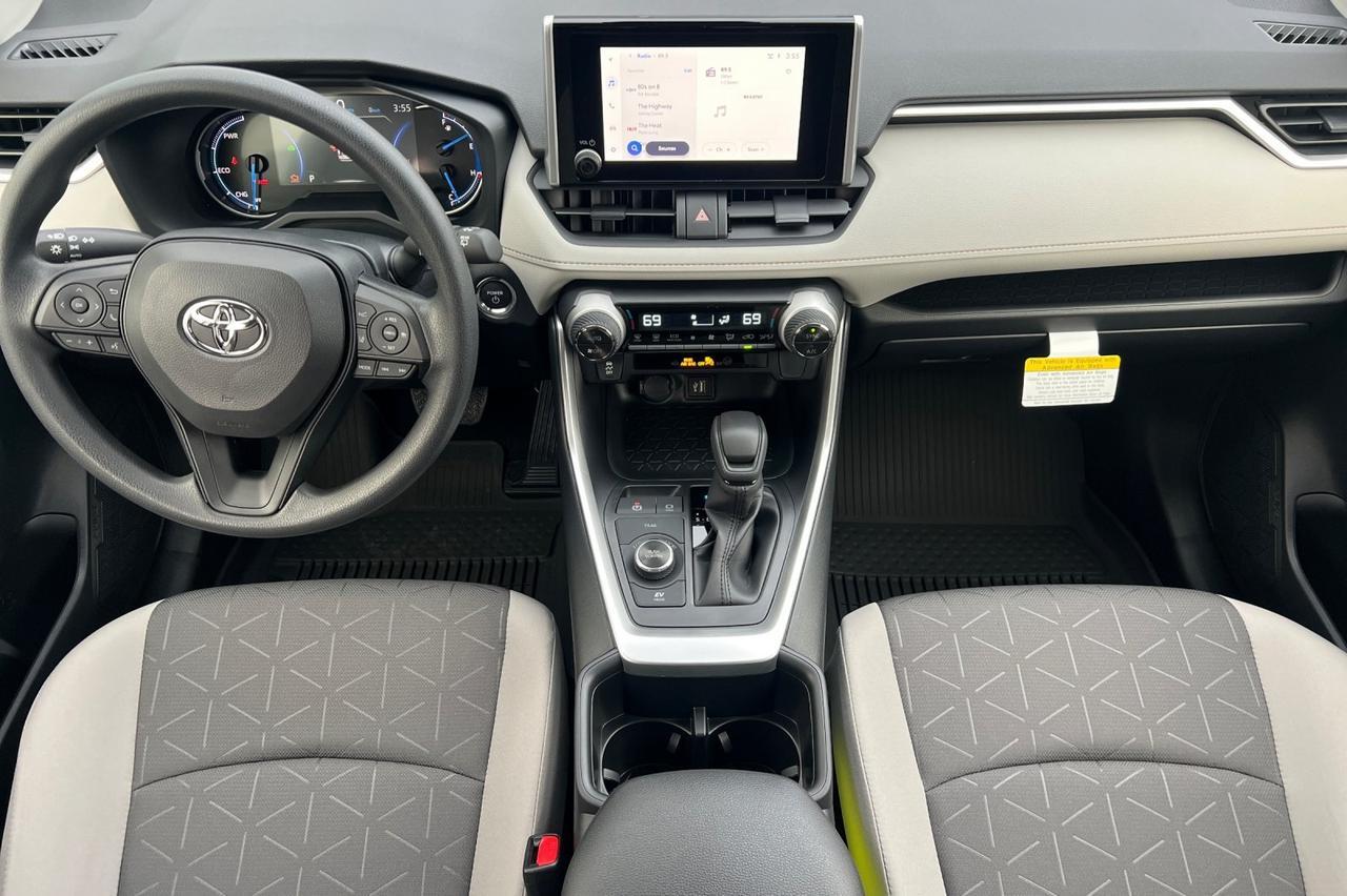 2025 Toyota RAV4 Hybrid XLE Ontario OR