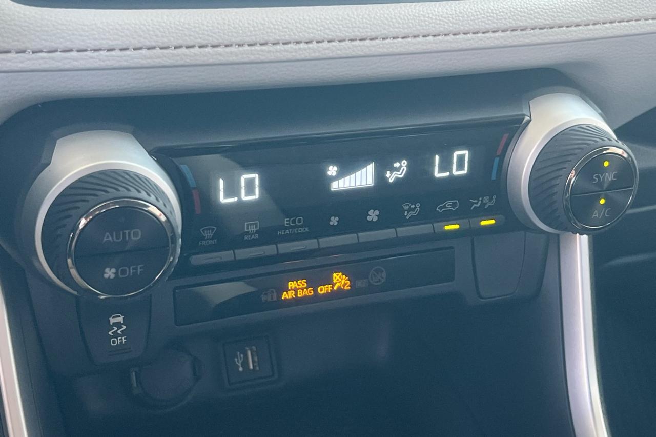 2025 Toyota RAV4 Hybrid XLE Ontario OR