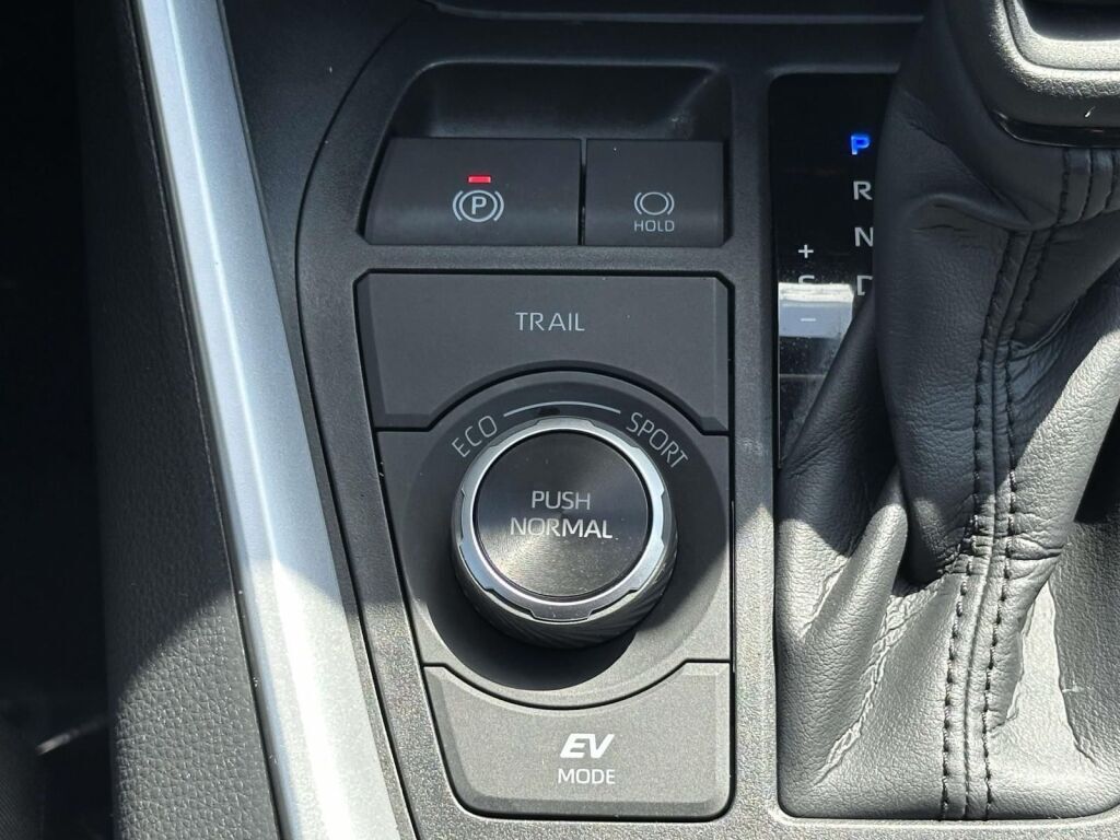 2025 Toyota RAV4 Hybrid XLE Laurel MD